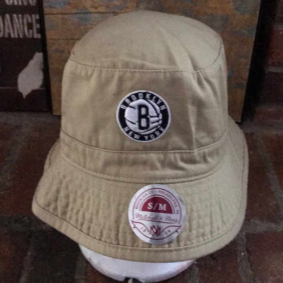 Mitchell & Ness Brooklyn Nets Bucket Hat - Picture 2 of 5